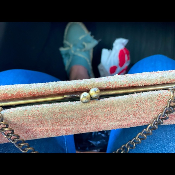 HOBO Distressed Clutch GUC - Picture 3 of 8